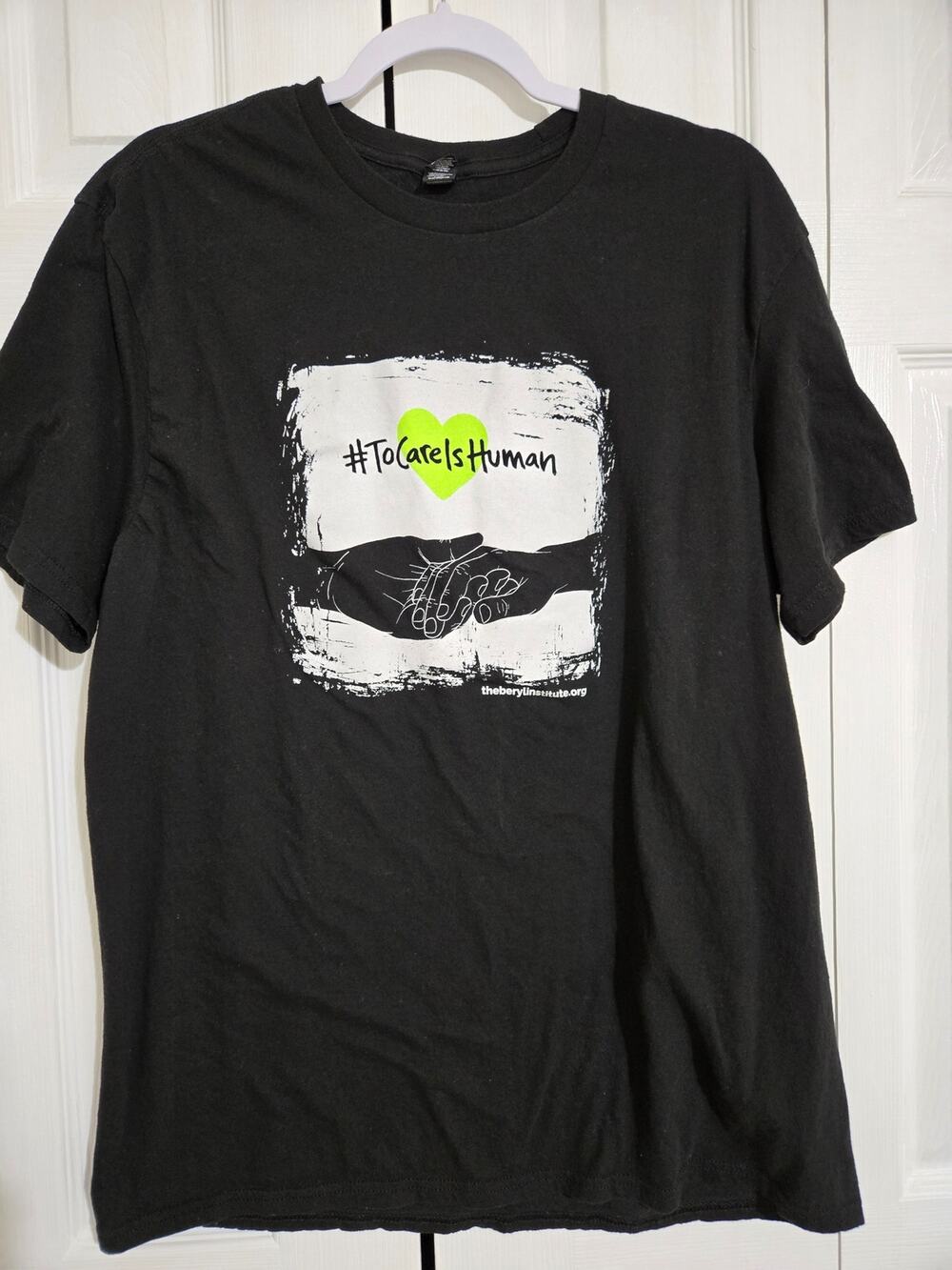 The concert tee xl unisex black tee